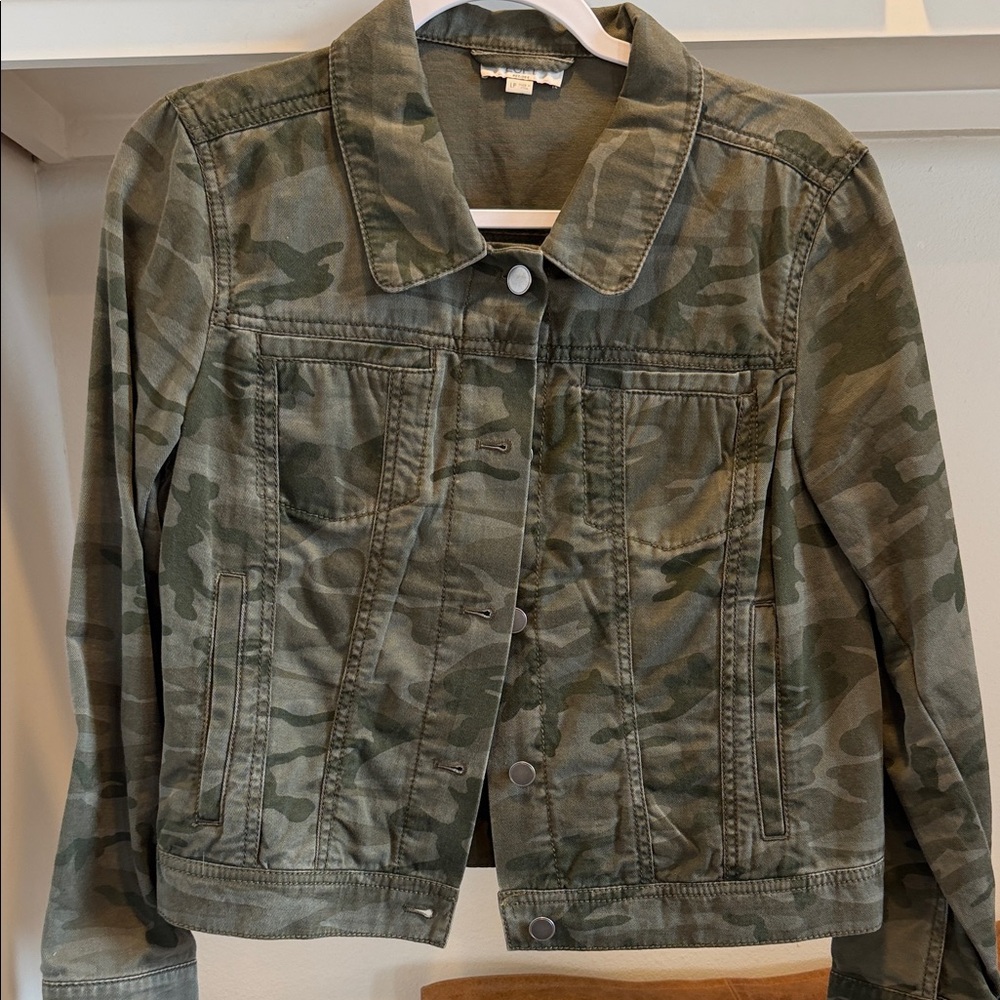 LOFT Green Camouflage Utility Jacket